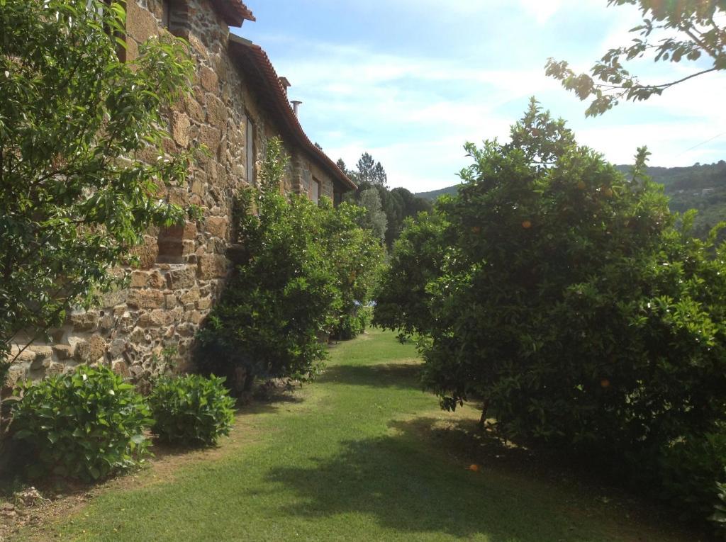 Hotel Quinta Das Escomoeiras Celorico De Basto Exterior foto