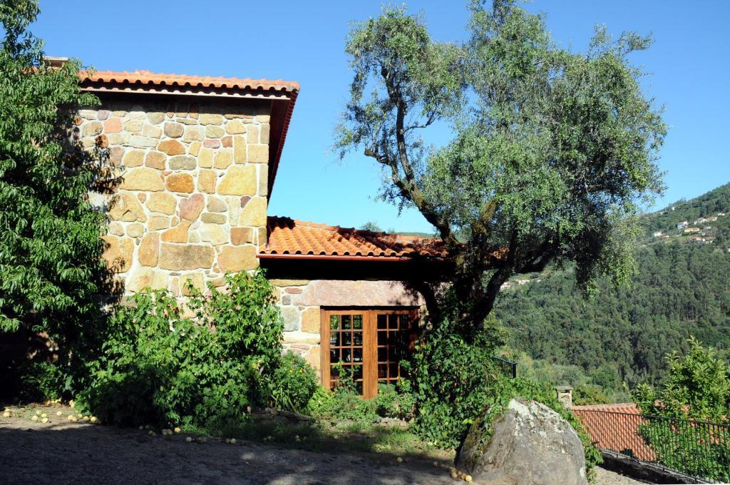 Hotel Quinta Das Escomoeiras Celorico De Basto Exterior foto