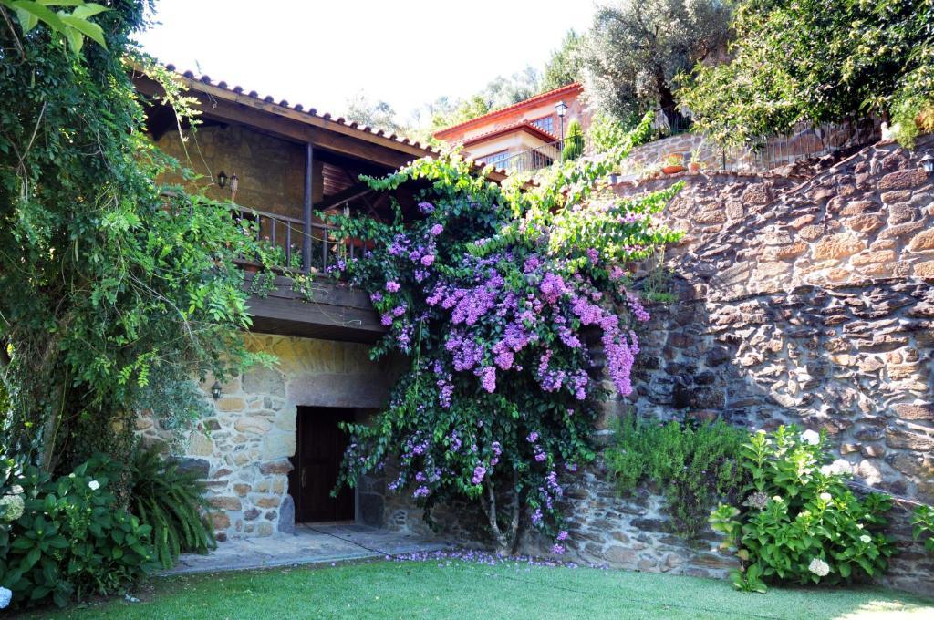 Hotel Quinta Das Escomoeiras Celorico De Basto Exterior foto