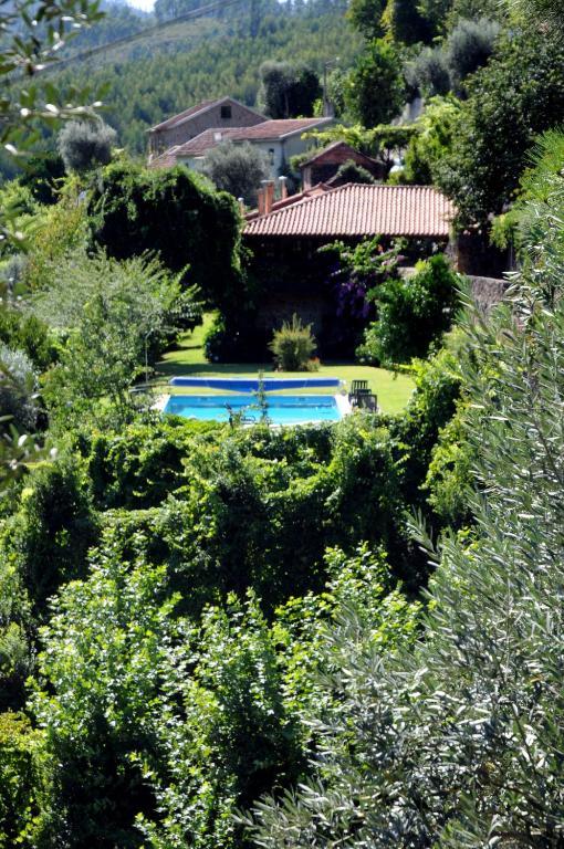 Hotel Quinta Das Escomoeiras Celorico De Basto Exterior foto